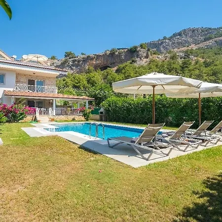 Villa Goecek Te Muestakil Havuzlu Konforlu, Bahceli Oezel Muestakil Fethiye