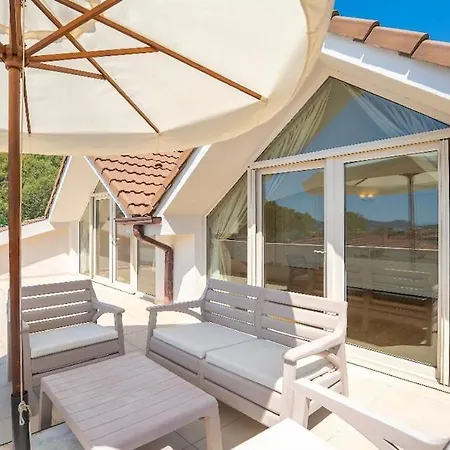 Villa Goecek Te Muestakil Havuzlu Konforlu, Bahceli Oezel Muestakil Fethiye